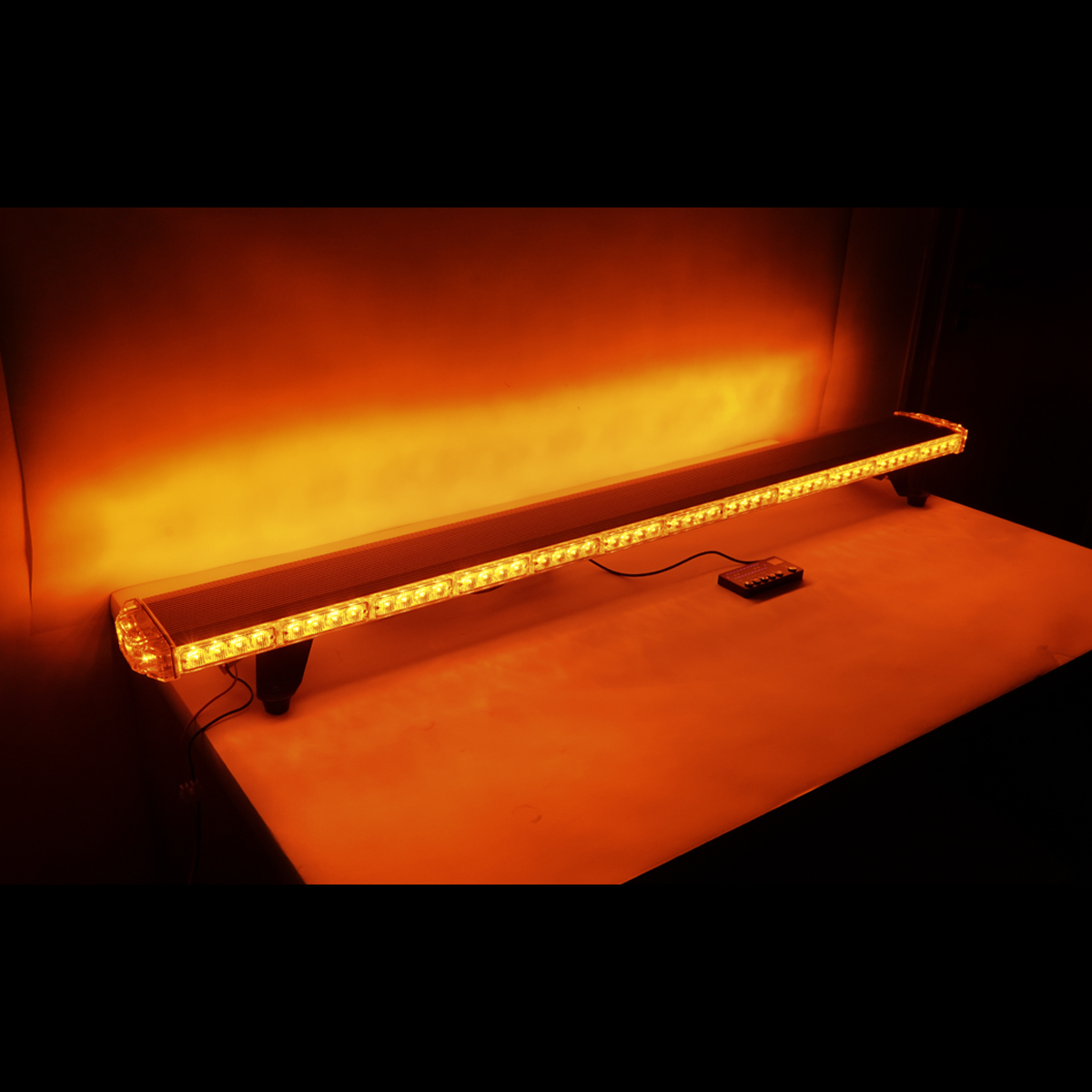 Rampa luminoasa girofar 12V cu 26 module lumina galbena 1440x143x43mm Breckner Germany – imagine 2
