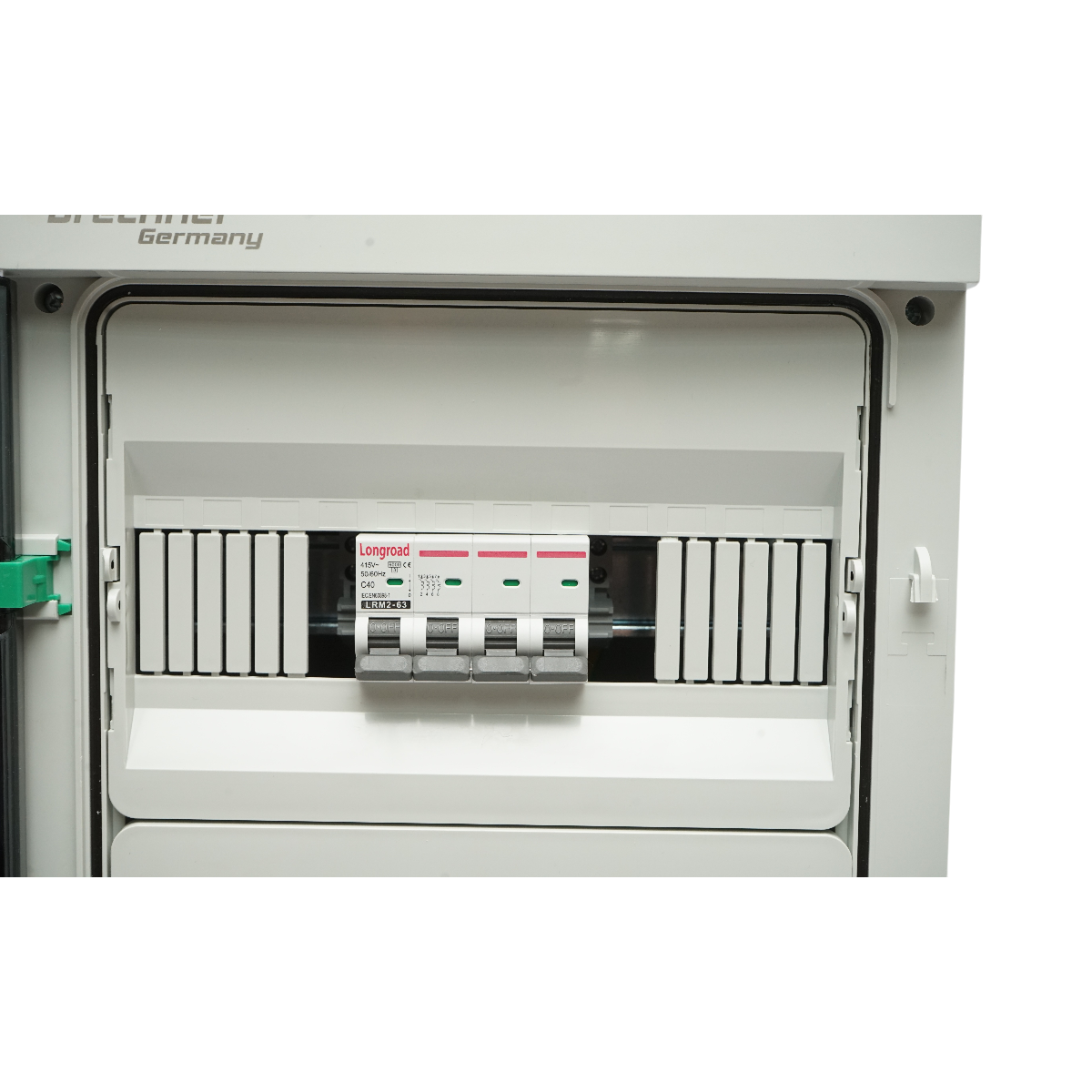 Tablou sigurante de protectie echipat 380V pentru sisteme fotovoltaice 10-20KW DC/AC cu 4 siruri/stringuri – imagine 5