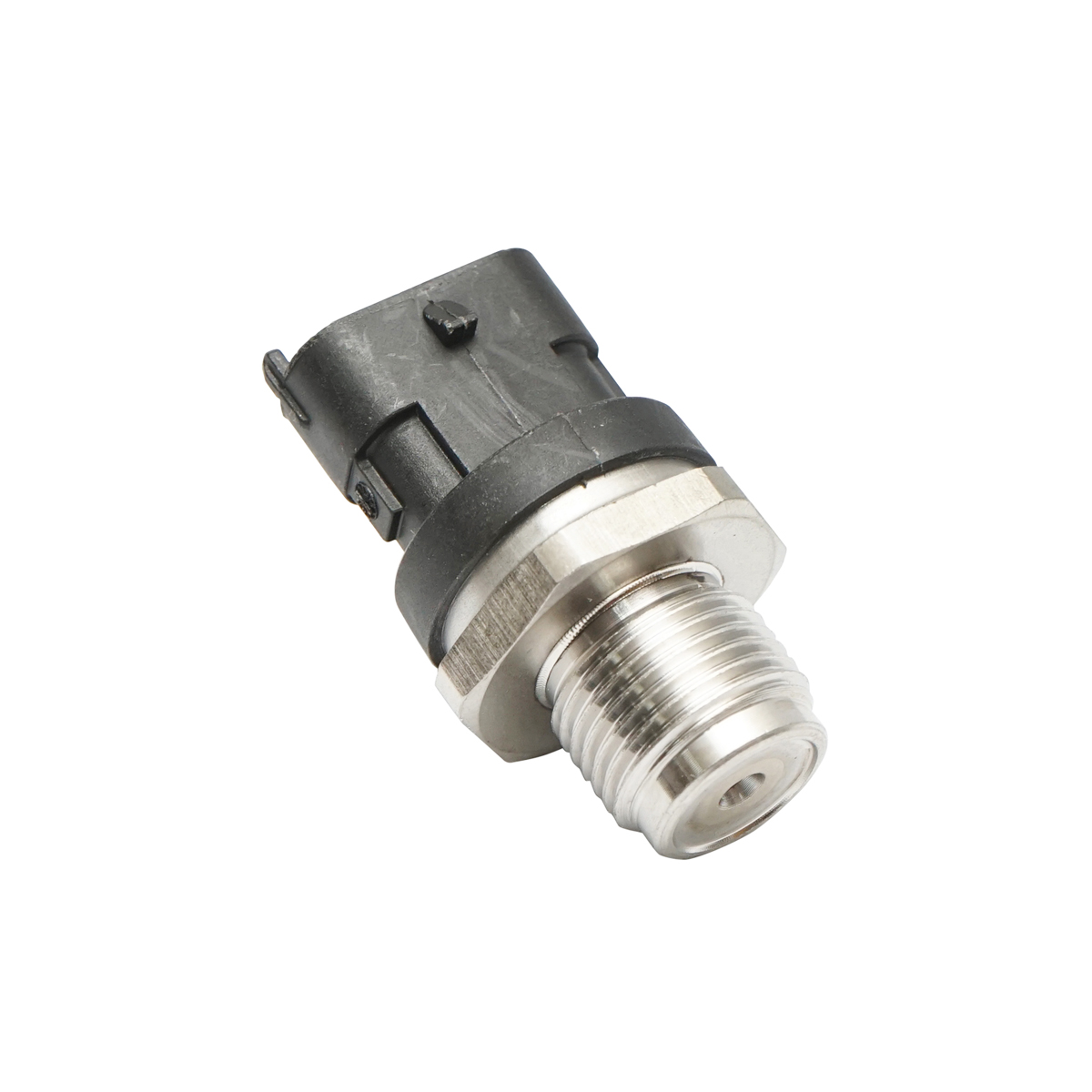 Senzor presiune combustibil pentru Case IH, New Holland, Massey Ferguson, Fendt cod OEM 837079434, 837079599, V837079434, V837079599, 2854542, 504333094, 5522231414 – imagine 2