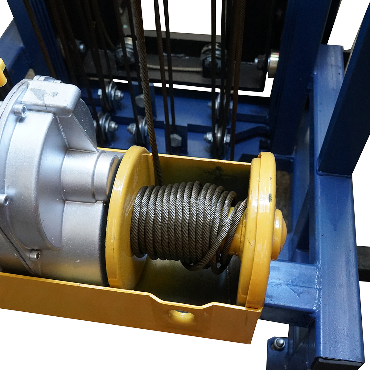 Lift electric pentru materiale constructii inaltime max 4m, 300Kg cu telecomanda – imagine 10