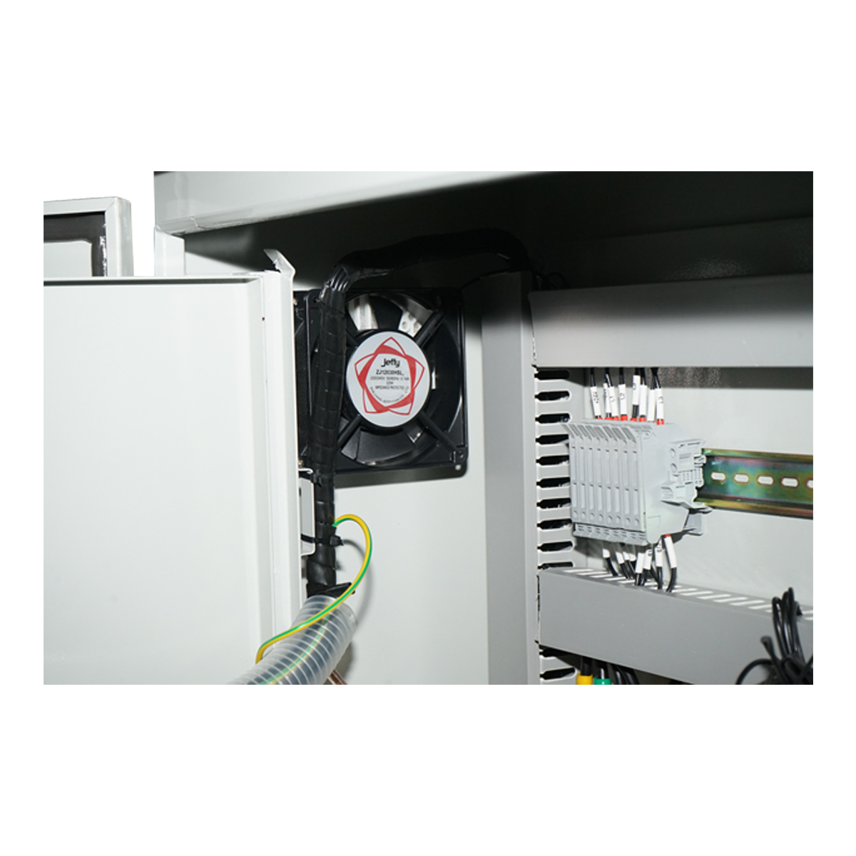 Cutie distributie pentru sistem solar fotovoltaic 200KW, IP54, 400A, cu relu anti-insularizare – imagine 5