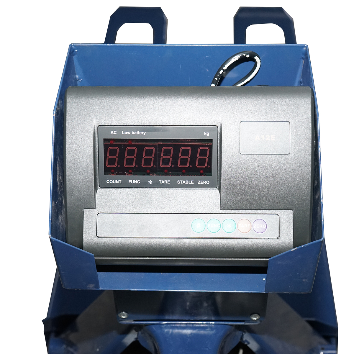 Transpalet manual 3T cu cantar electronic, baterie 6V/4Ah si roti silicon – imagine 5
