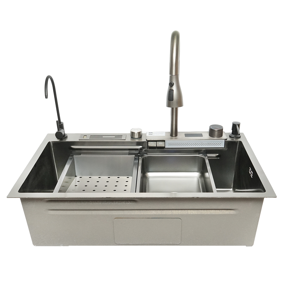 Chiuveta bucatarie multifunctionala din otel inoxidabil cu doua baterii, afisaj digital temperatura, functie cascada, dozator sapun, scurgator, tava, tocator si accesorii scurgere incluse, dimensiune 75x46x23.5cm