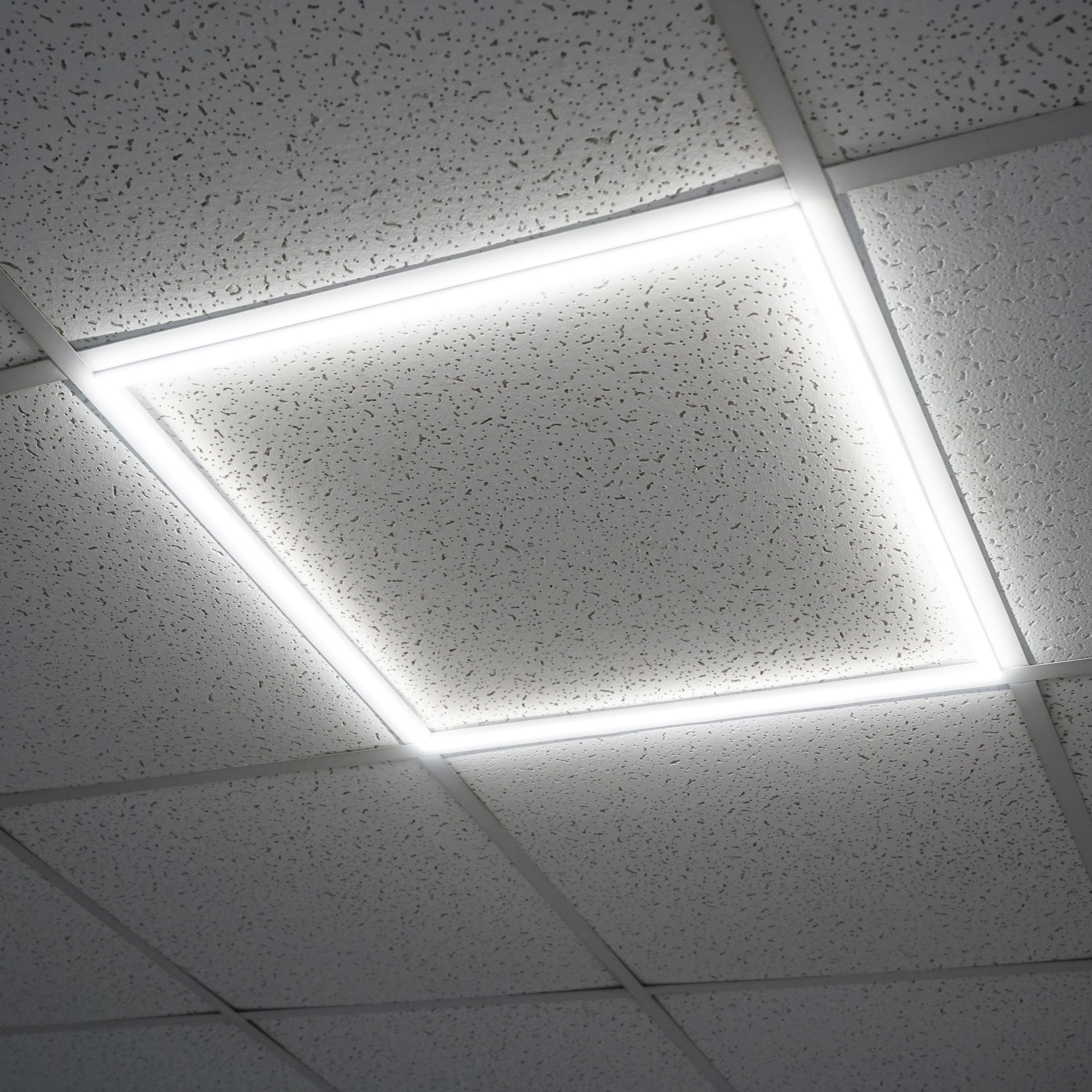 Panou LED slim 48W, 220V, 595x595x7mm pentru tavan casetat Breckner Germany