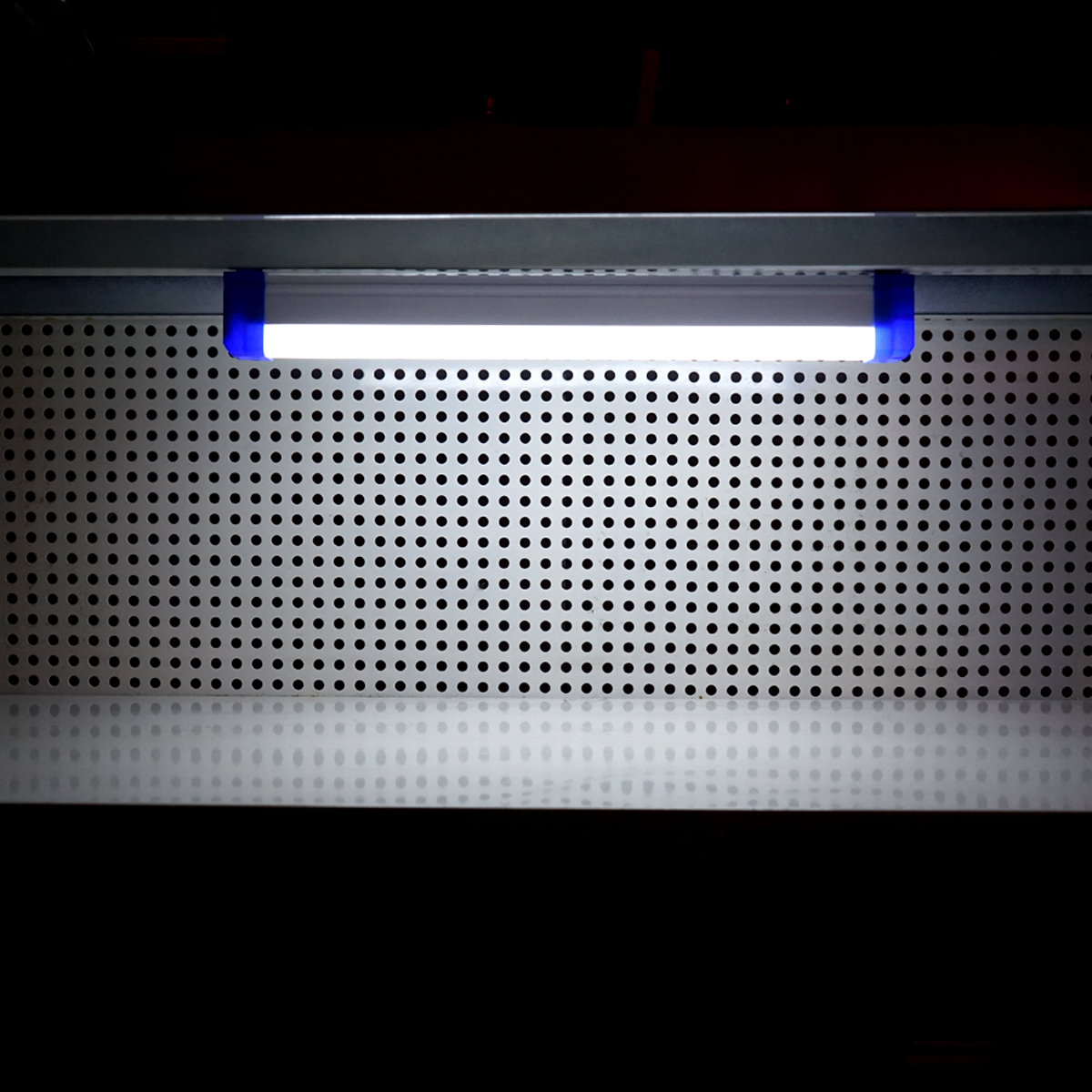 Lampa LED 30W, 6500K cu prindere magnetica si acumulator reincarcabil 1800mAh 320x23x38mm IP20 Breckner Germany