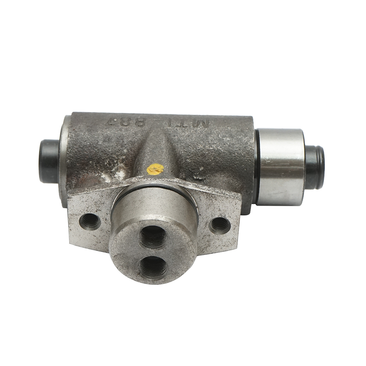 Cilindru receptor frana stanga Massey Ferguson cod OEM 3477380M91, 3477380, 3477380M92, 3477380M93 – imagine 3