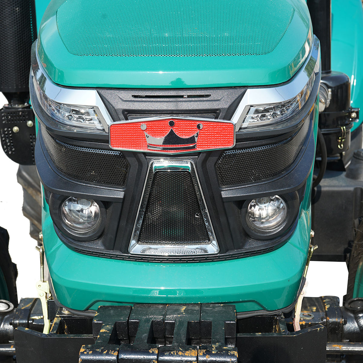 Tractor 80CP cu semicabina, motor YTO diesel, roti 8.3-20/12.4-28 KONIG 804 – imagine 6