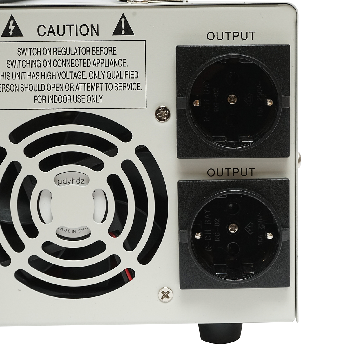 Stabilizator automat de tensiune 5200VA cu servomotor monofazat, 2 prize schuko 230V, afisaj LCD Breckner Germany – imagine 8
