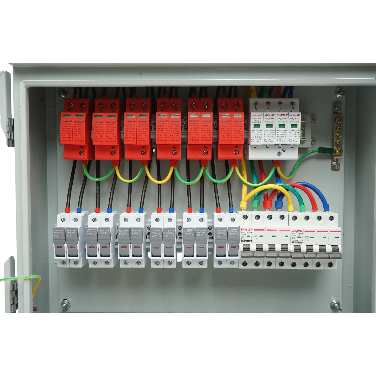 Tablou sigurante de protectie echipat 380V pentru sisteme fotovoltaice 20-30KW DC/AC cu 6 siruri/stringuri IP65 – imagine 4