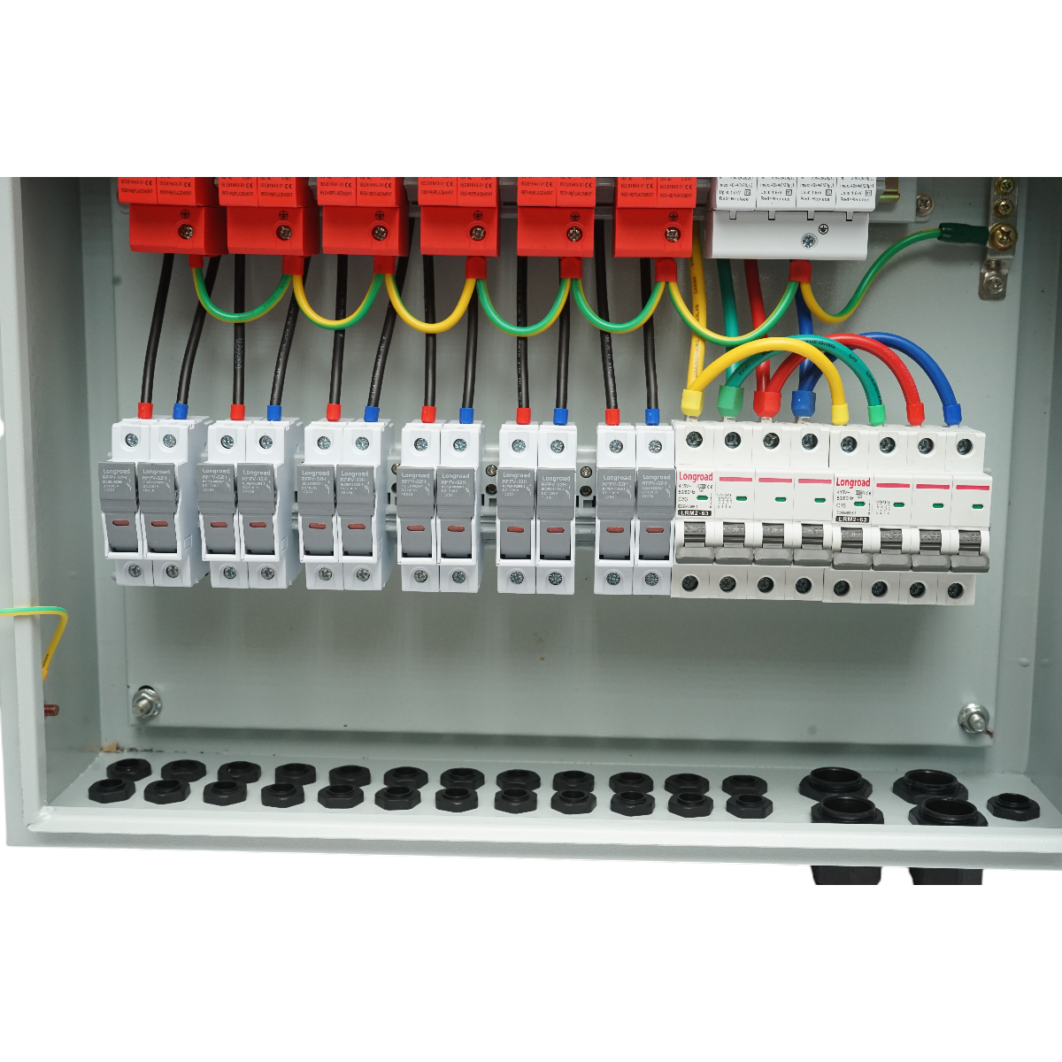 Tablou sigurante de protectie echipat 380V pentru sisteme fotovoltaice 20-30KW DC/AC cu 6 siruri/stringuri IP65 – imagine 6