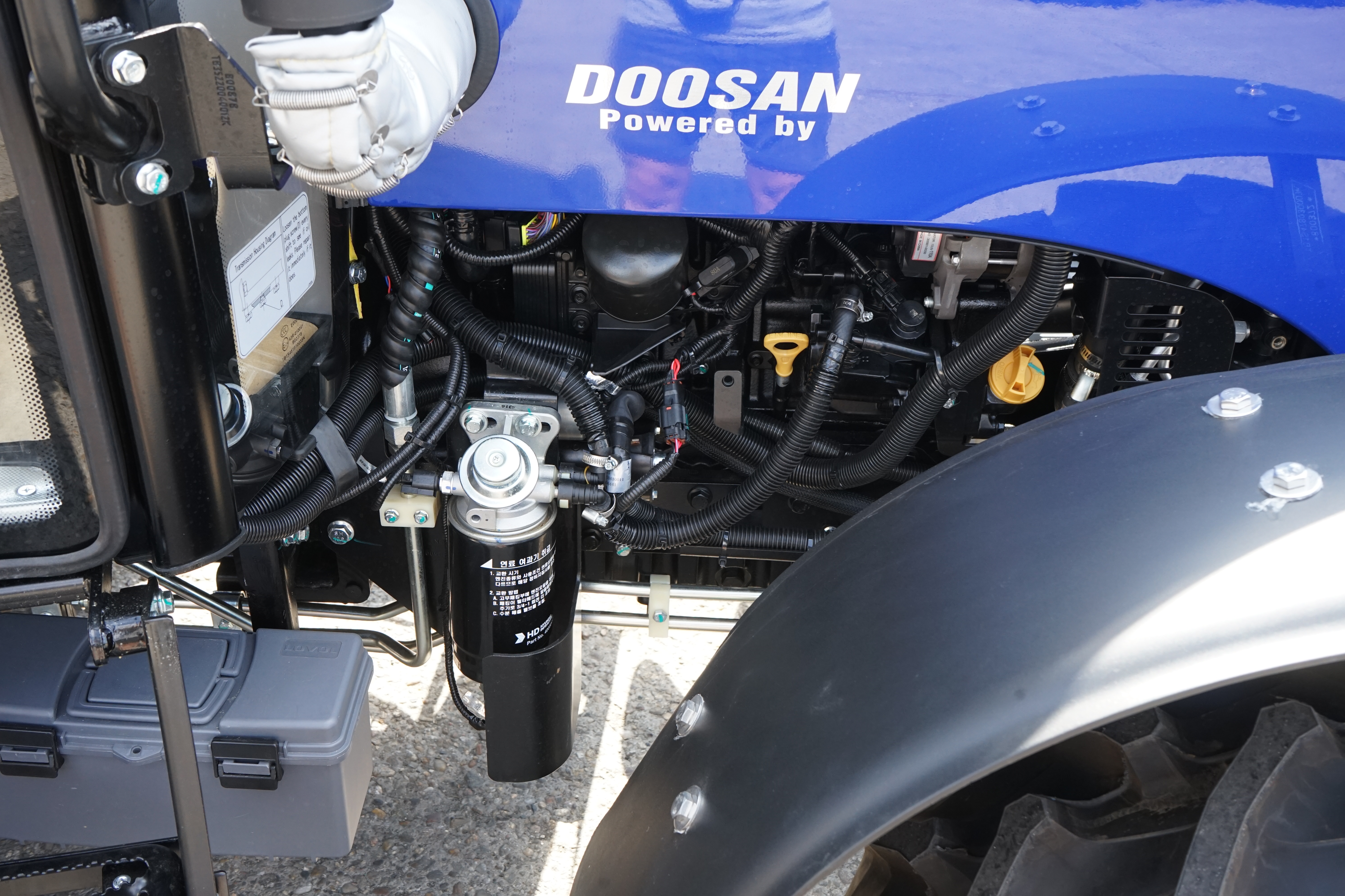 Tractor 50HP 4x4 cu cabina inmatriculabil, aer conditionat, motor Hyundai turbo diesel DM02 LOVOL M504 PRO – imagine 7