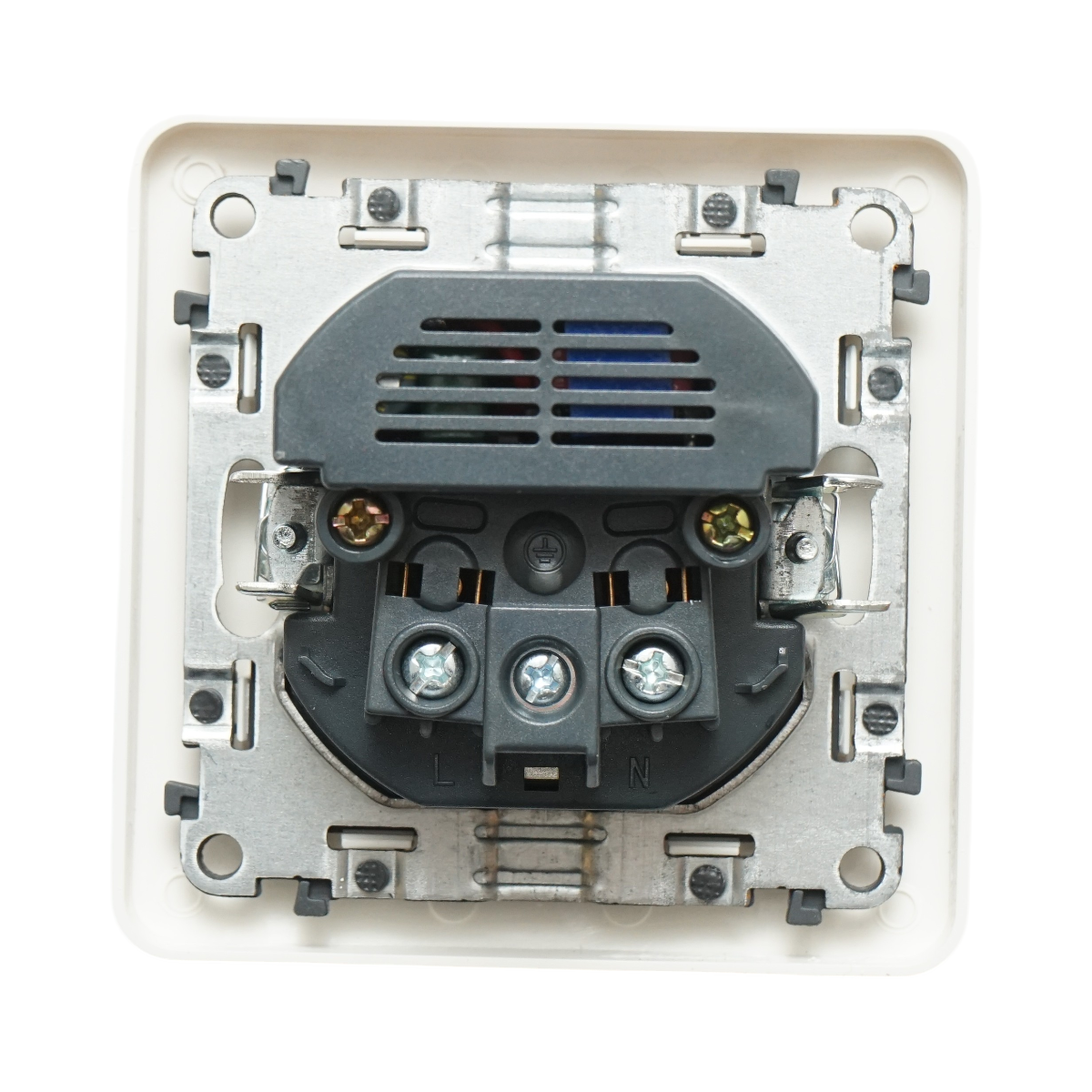 Priza schuko alba incastrata 220V, 16A, 2xUSB 5V 2.1A, PC 80x80mm – imagine 3