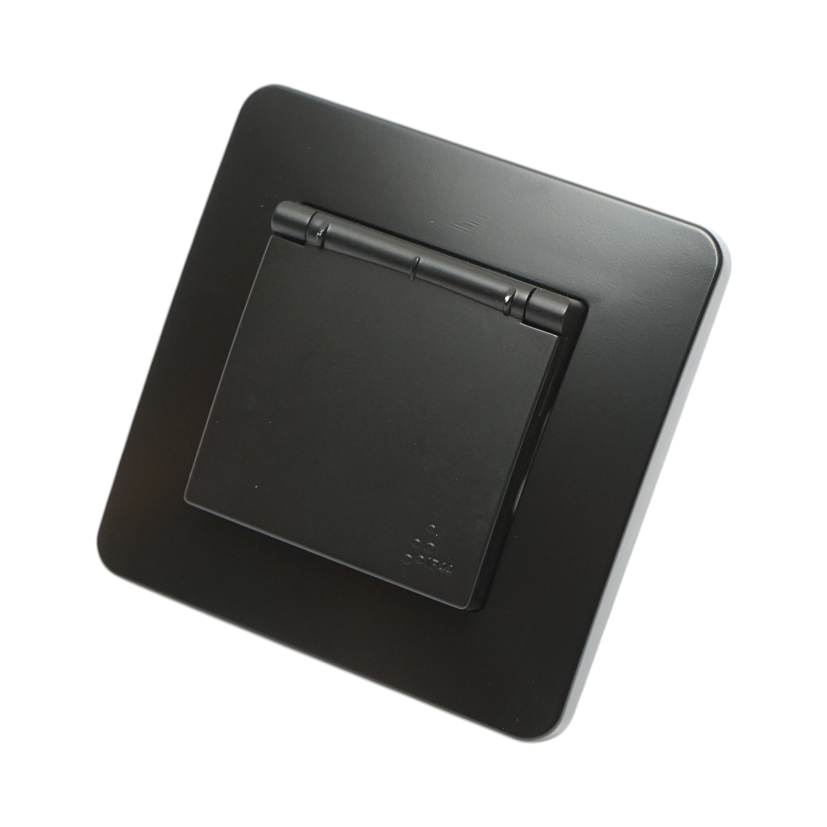 Priza schuko neagra incastrata 220V, 16A, PC cu capac de protectie IP44 80x80mm