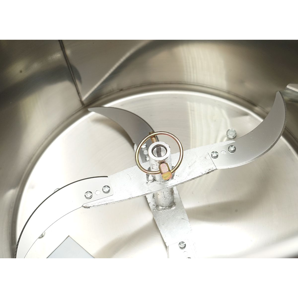 Moara electrica resturi vegetale si nutret 2.2kW, 220V, cuva inox 10L, 4 cutite incluse – imagine 6