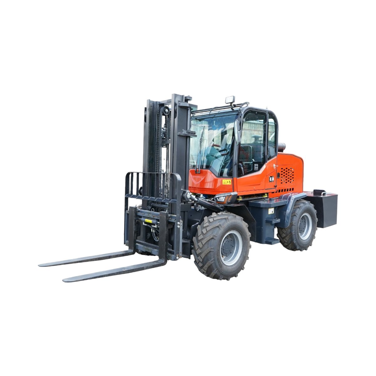 Motostivuitor 3.5T 4x4 OFF ROAD, motor diesel 50CP (37kW), inaltime ridicare 3m, roti 23.5/70-16
