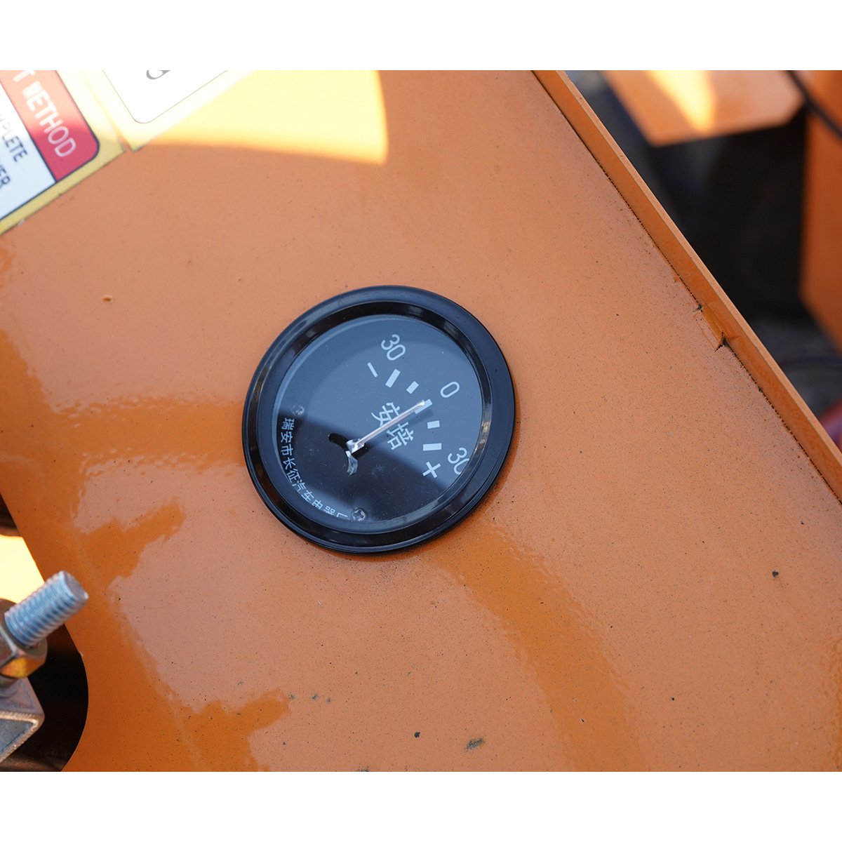 Mini incarcator frontal articulat 4x4, motor diesel 18CP, capacitate ridicare 400kg, latime cupa 1000mm Breckner Germany – imagine 13