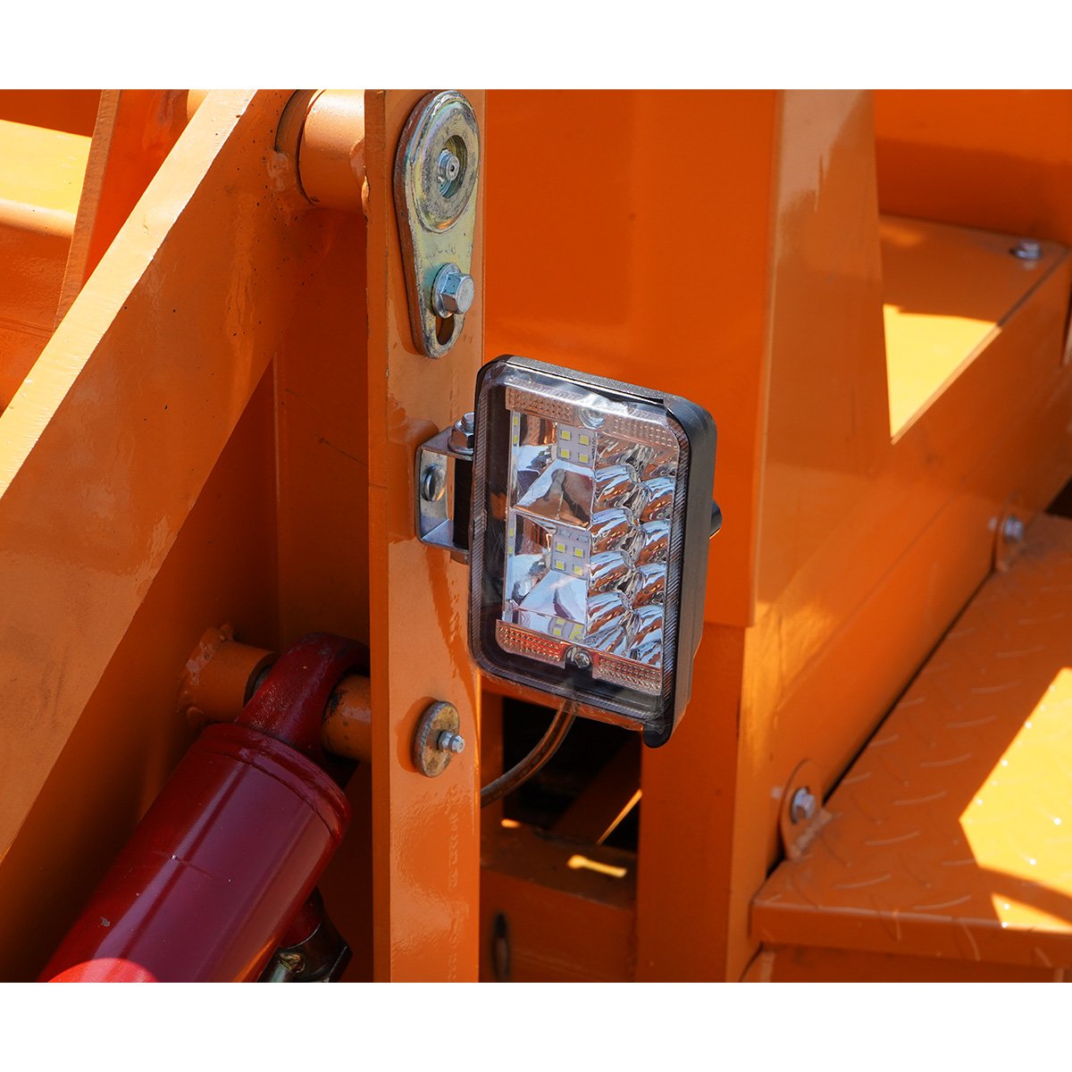 Mini incarcator frontal articulat 4x4, motor diesel 18CP, capacitate ridicare 400kg, latime cupa 1000mm Breckner Germany – imagine 14