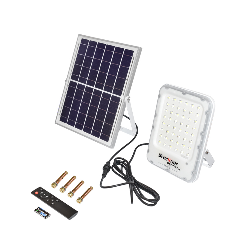 Proiector LED 100W cu panou solar policristalin 12W, baterie LiFePO4 3.2V/12Ah, 6000K, 700lm cu telecomanda IP66 Breckner Germany