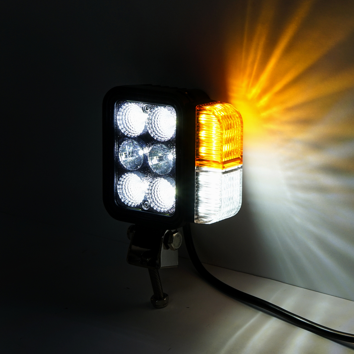 Set faruri universale tractor stanga si dreapta cu LED 10-80V, temperatura culoare 6000K, pozitii 3W LED si semnalizare 3W LED Breckner Germany – imagine 2